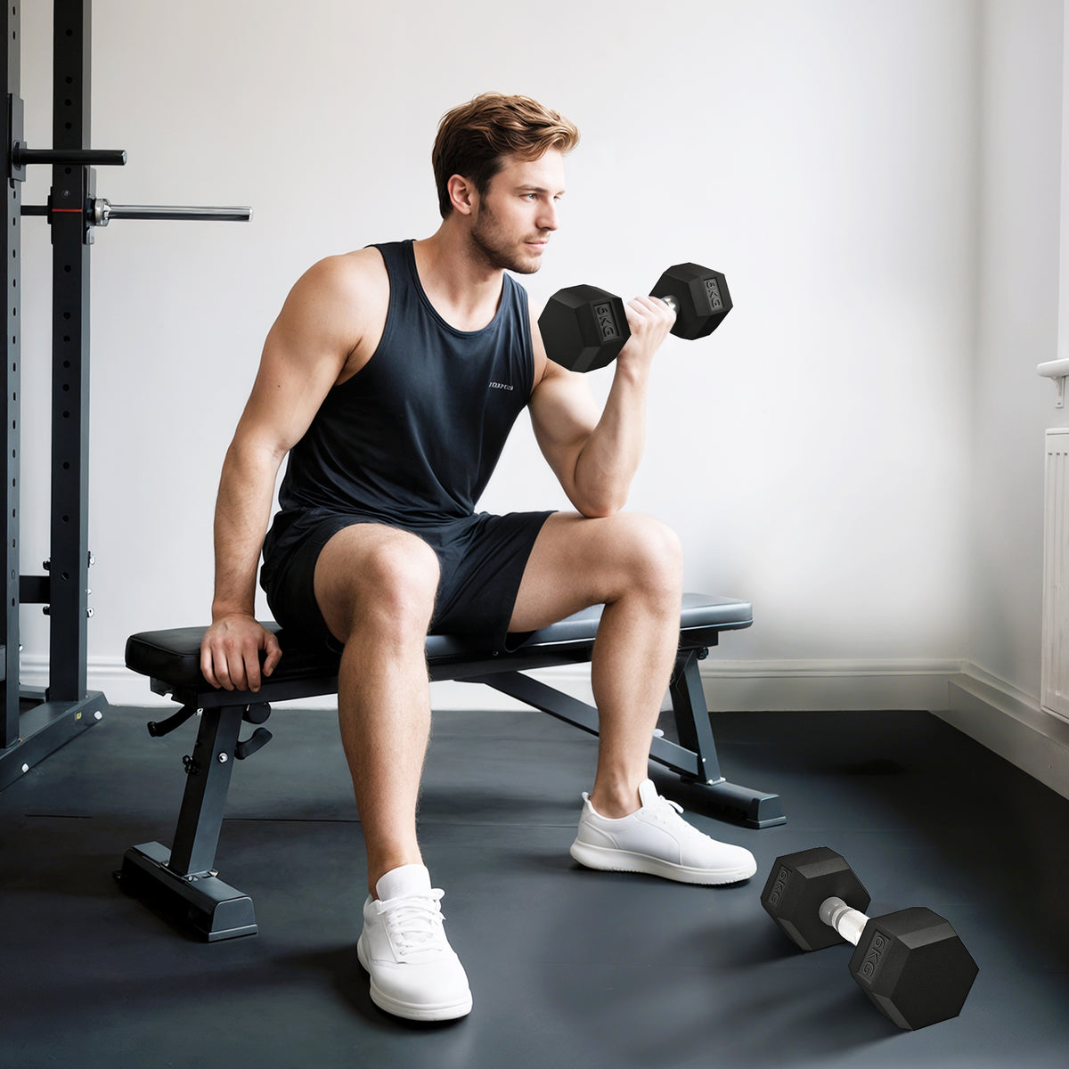Set di 2 Manubri da 6 kg Esagonali con Presa Antiscivolo e Rivestimento in Gomma, Nero