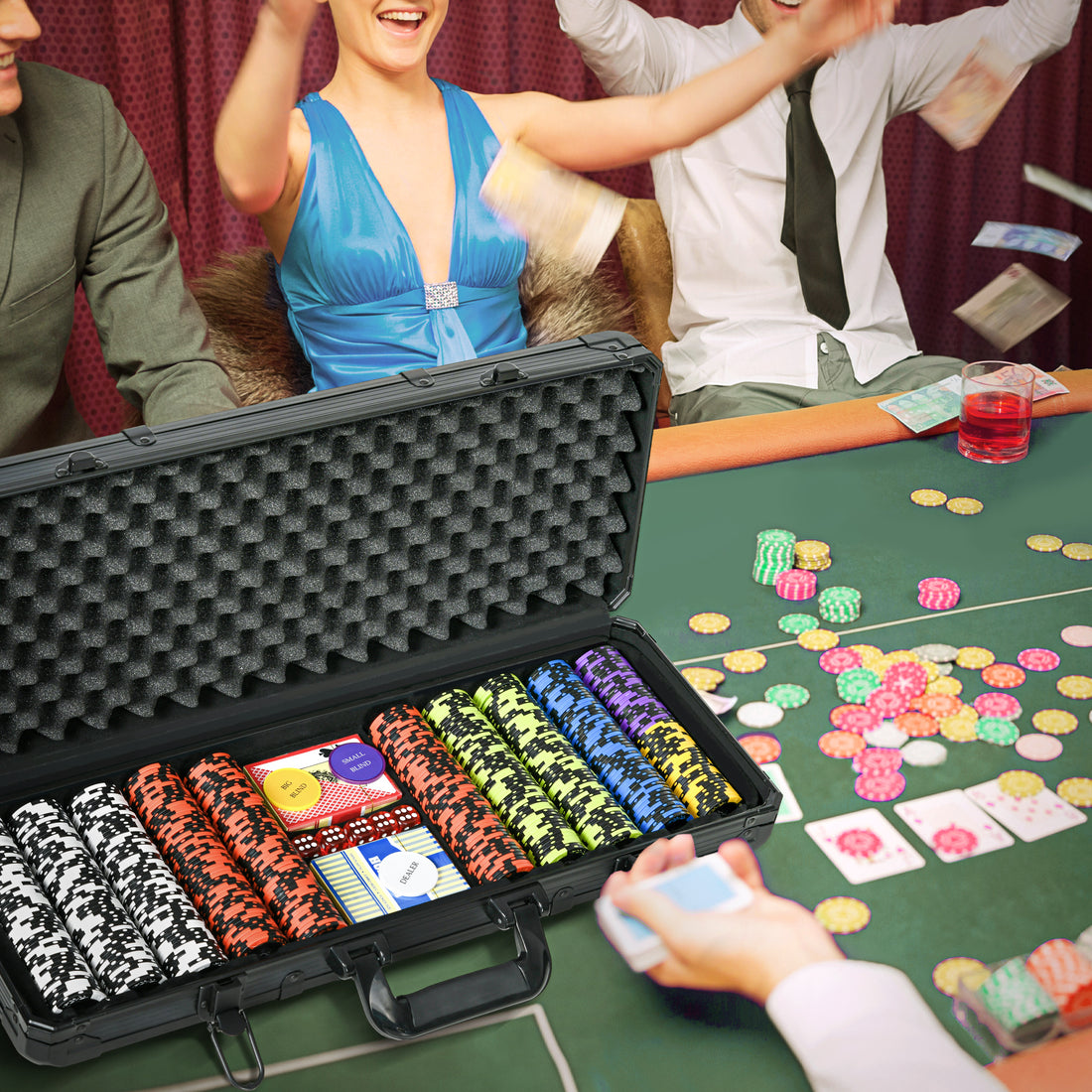 Set Poker con 500 Fiches, 2 Mazzi di Carte, 5 Dadi, Pulsanti e Valigetta Protettiva in Alluminio Nero